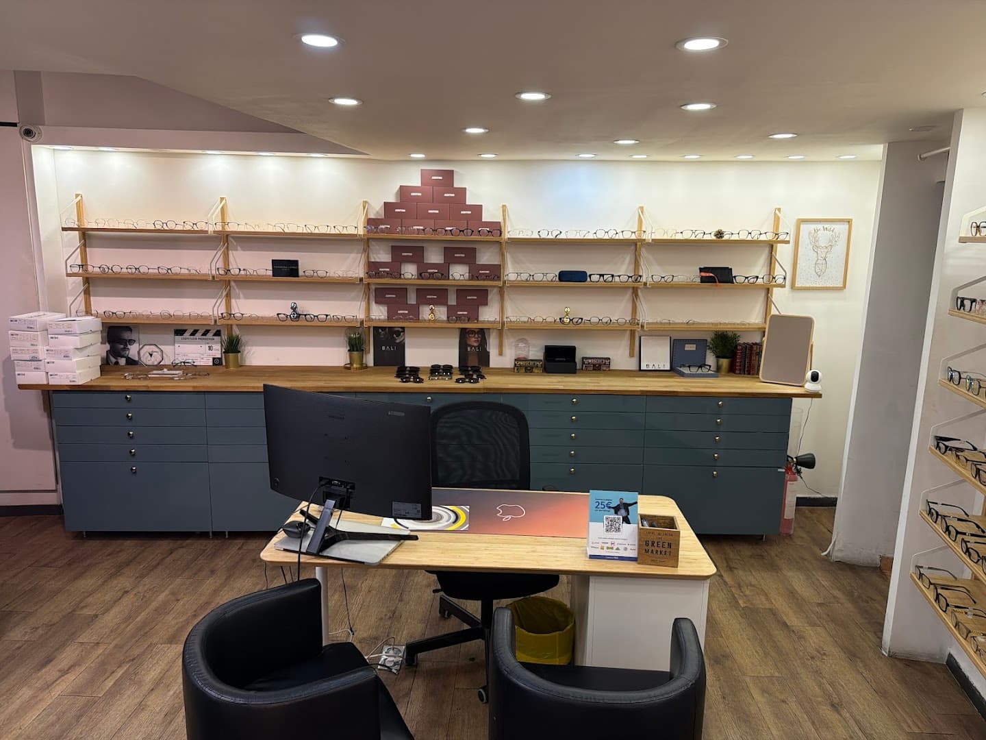 J&J Optical Paradis - Opticien Marseille - photo 2