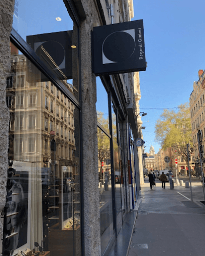 Regards Croisés