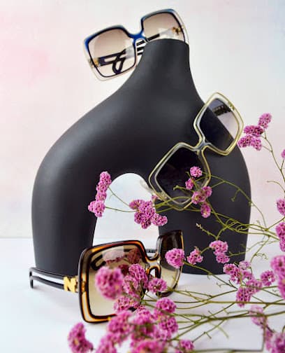 La Recyclerie De Lunettes - Opticien(ne) - Spécialiste montures vintage